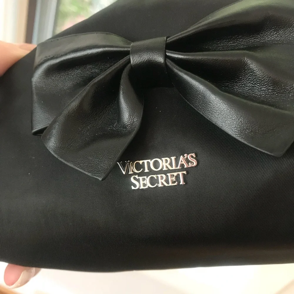 VS COSMETIC BAG